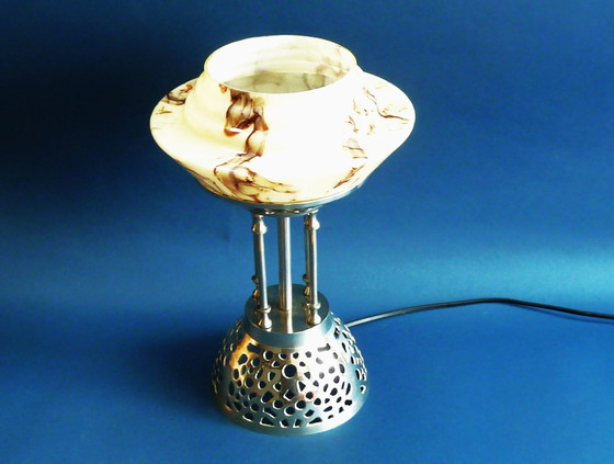 Image 1 of Art Deco Tischlampe mit Lampenschirm aus kardiertem Glas