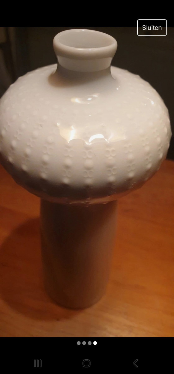 Image 1 of Meissener Weiß-Vase von Ludwig Zepner