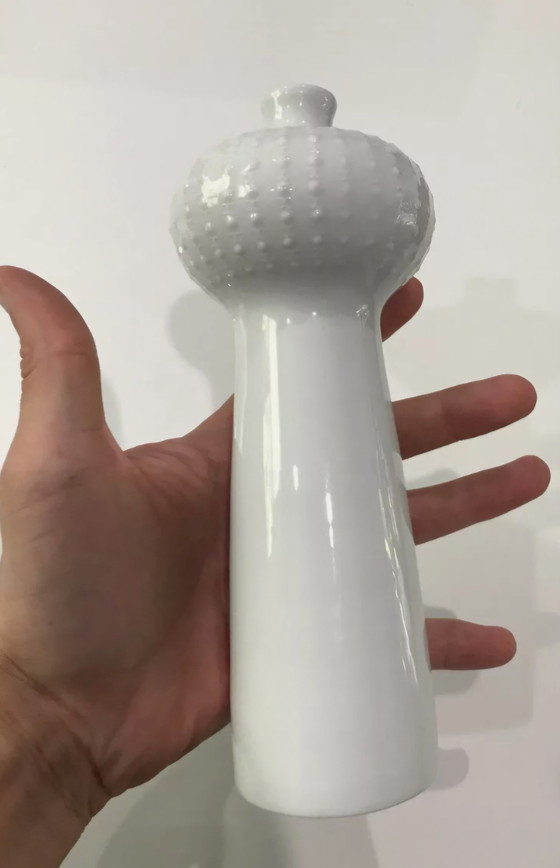 Image 1 of Meissener Weiß-Vase von Ludwig Zepner