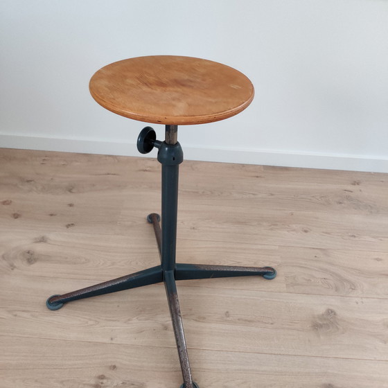 Image 1 of Ahrend Hocker von Friso Kramer