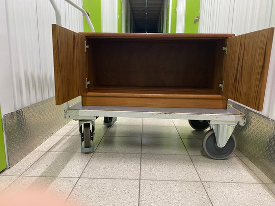 Image 1 of Teak Sideboard Schreiner Arbeit Massiv Dänisch