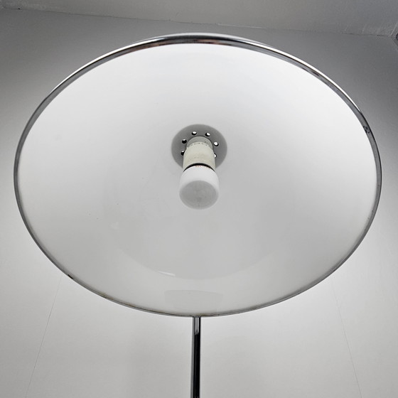 Image 1 of Vintage Tischlampe in Chrom und weißem Acryl