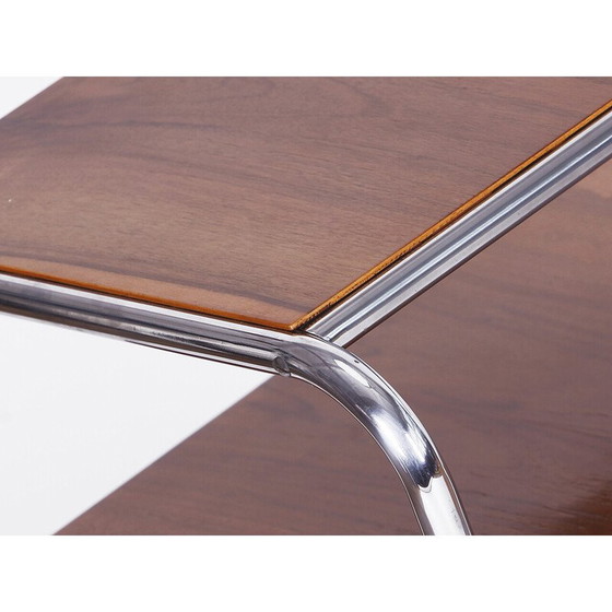 Image 1 of Ein Paar Vintage Art Deco Nachttische aus furniertem Nussbaum und Chrom von Vichr