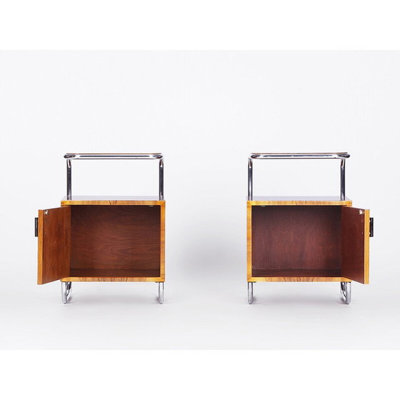 Image 1 of Ein Paar Vintage Art Deco Nachttische aus furniertem Nussbaum und Chrom von Vichr