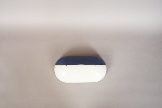 Image 1 of Kleiner pillenförmiger Vintage Schrank aus Zinn, 1970er 