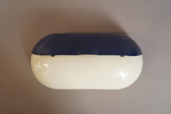 Image 1 of Kleiner pillenförmiger Vintage Schrank aus Zinn, 1970er 