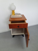 Nachttisch Teakholz. Mid-Century Flur Schrank/Schrank.