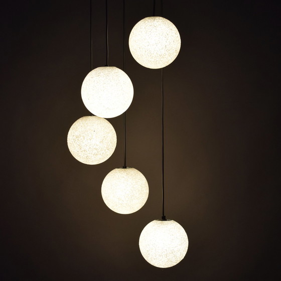 Image 1 of Schöner Kronleuchter mit fünf Kugeln