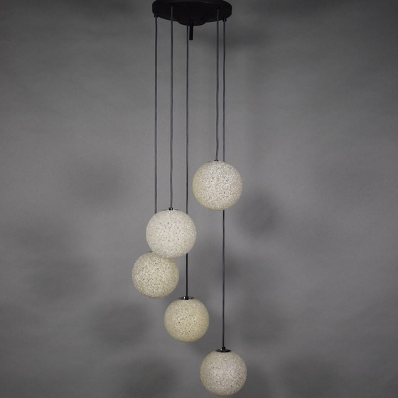 Image 1 of Schöner Kronleuchter mit fünf Kugeln