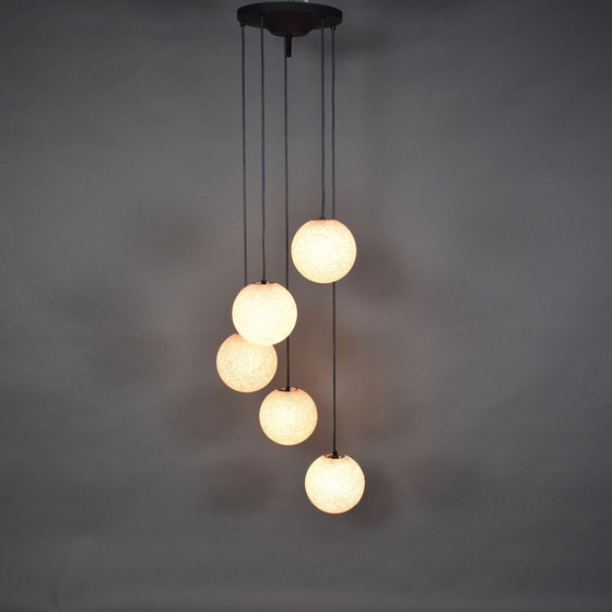 Image 1 of Schöner Kronleuchter mit fünf Kugeln