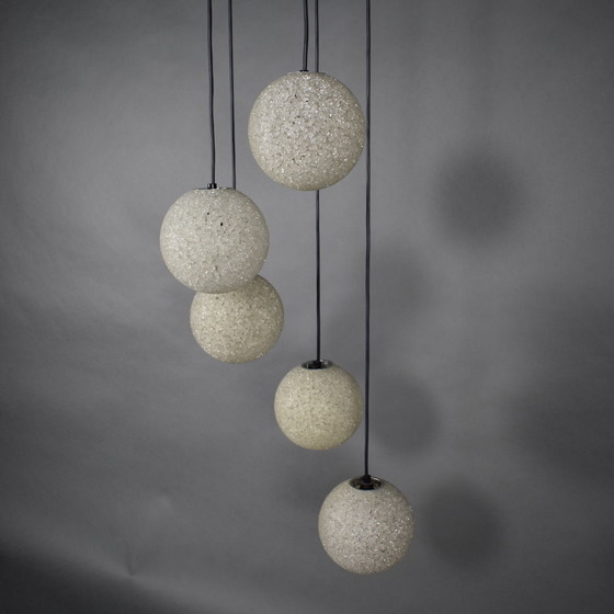 Image 1 of Schöner Kronleuchter mit fünf Kugeln