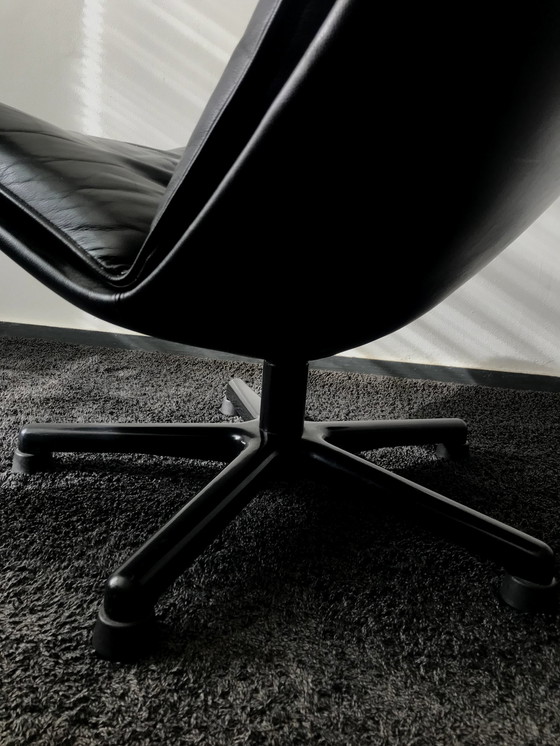 Image 1 of Geoffrey Harcourt für Artifort Modell F141 Drehsessel mit Fußhocker