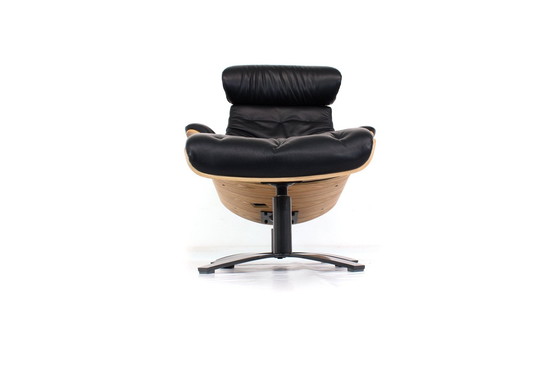 Image 1 of As New! Multi-Functional Scandinavian Lounge Chair / Sessel with Leather and Oak
