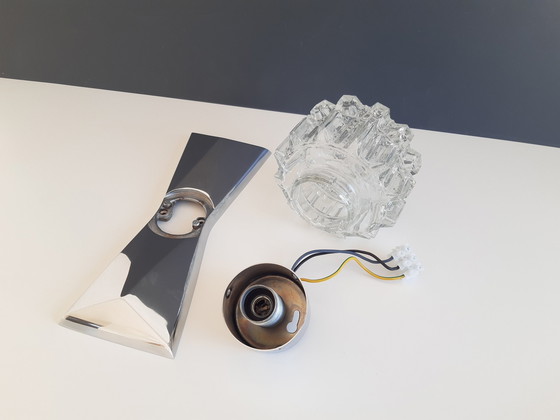 Image 1 of 2er-Set Richard Essig MCM verchromte Wandleuchten mit Kristallglasschirm