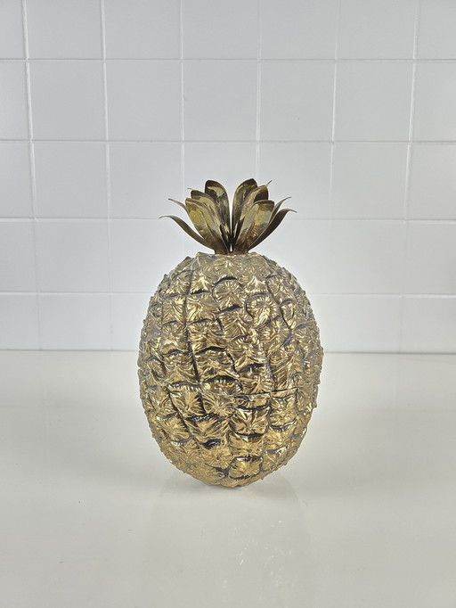 Ananas-Eiskübel