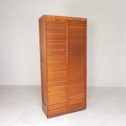 Rollladenschrank aus Eiche mit 2 Rollläden, 181 cm hoch