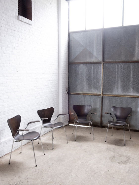 Image 1 of 2x Arne Jacobsen Schmetterlingsstuhl