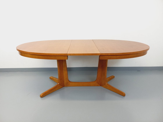 Image 1 of Ovaler Esstisch Baumann Vintage 60er und 70er Jahre aus hellem Ulmenholz mit 2 Auszügen
