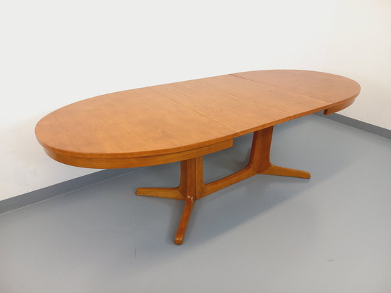 Image 1 of Ovaler Esstisch Baumann Vintage 60er und 70er Jahre aus hellem Ulmenholz mit 2 Auszügen