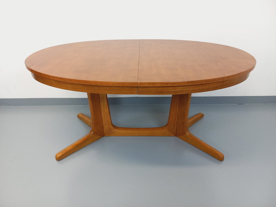 Image 1 of Ovaler Esstisch Baumann Vintage 60er und 70er Jahre aus hellem Ulmenholz mit 2 Auszügen