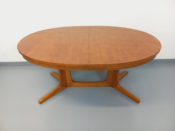 Image 1 of Ovaler Esstisch Baumann Vintage 60er und 70er Jahre aus hellem Ulmenholz mit 2 Auszügen
