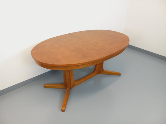 Image 1 of Ovaler Esstisch Baumann Vintage 60er und 70er Jahre aus hellem Ulmenholz mit 2 Auszügen