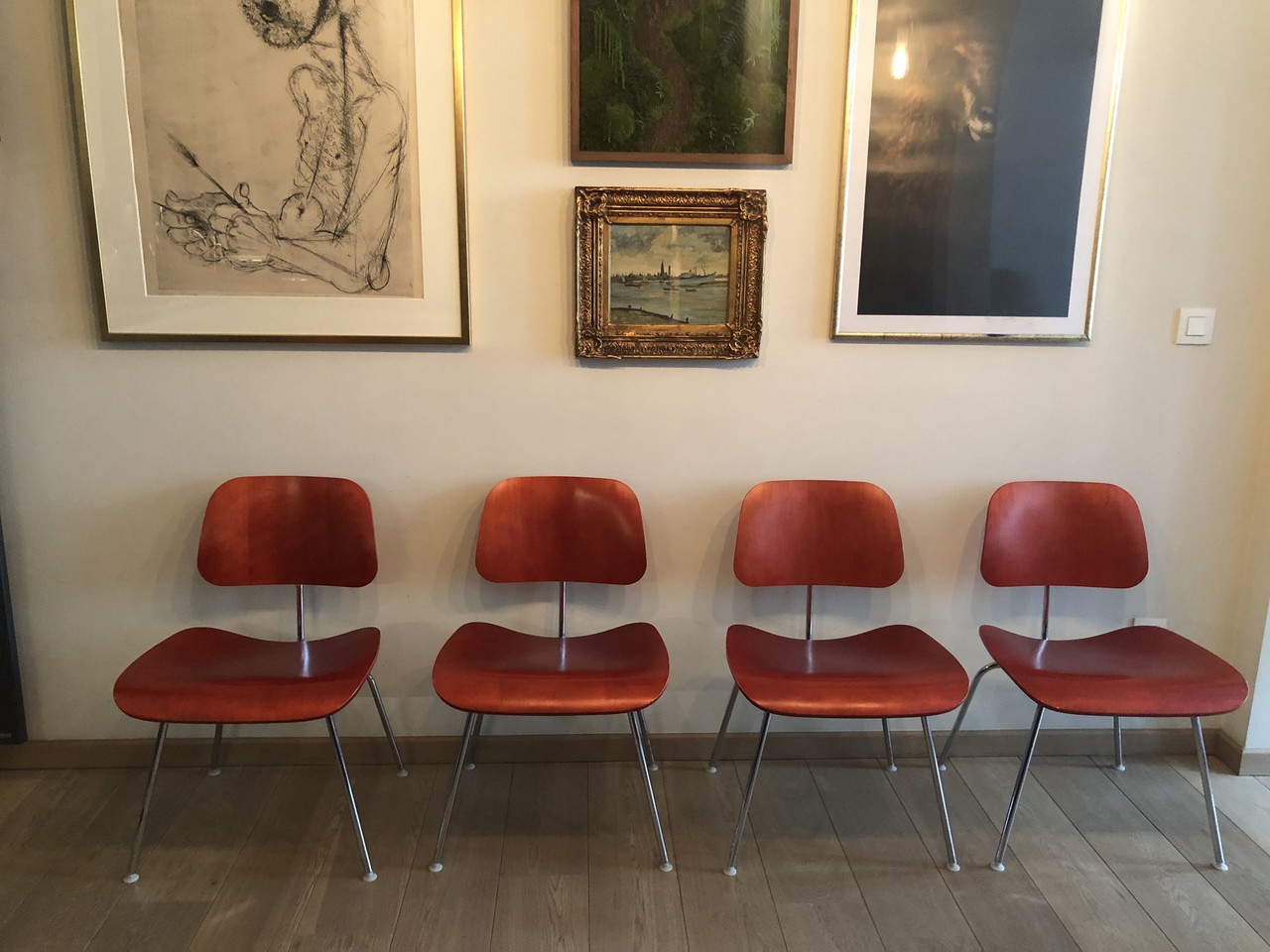 4x Eames DCM Herman Miller USA Edition | €1,850 | Whoppah