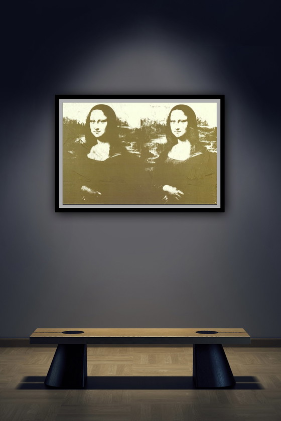 Image 1 of Andy Warhol: "Zwei goldene Mona Lisa". Im Großformat.