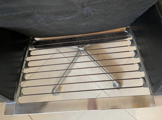 Image 1 of Robin Day James Bond Filme Lederprototyp mit funktionierendem Audiosystem, 1960er Jahre