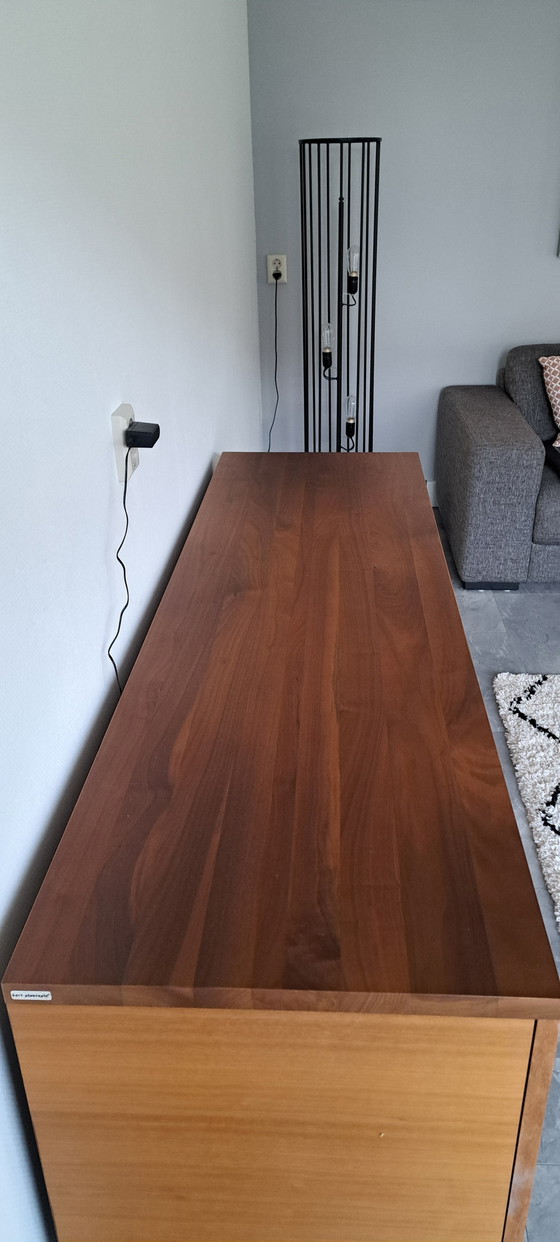 Image 1 of Bert Plantagie Sideboard aus Walnussholz