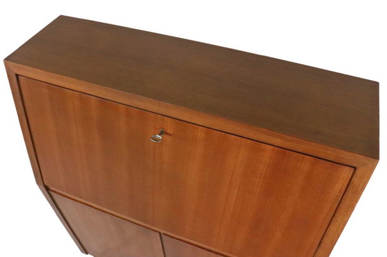 Image 1 of Musterring-Sekretärin