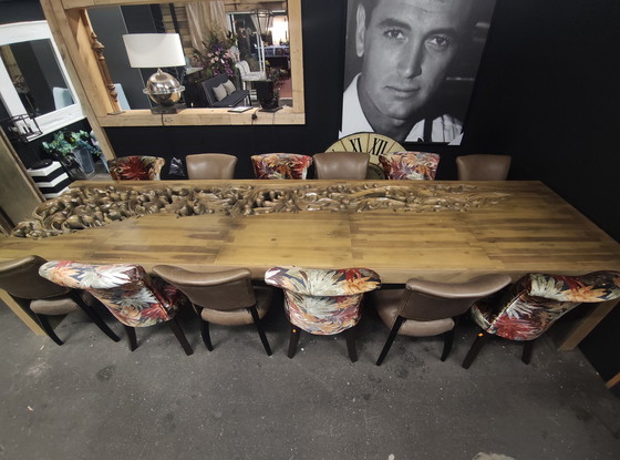 Image 1 of Handgemacht - handwerklicher Tisch aus Teakholz.