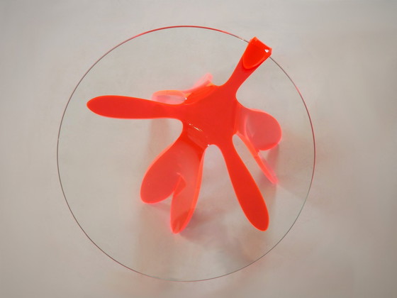 Image 1 of Libellula Beistelltisch Aus Recyceltem Pmma Und Glas Von Pulpas Studio, Spanien 2020