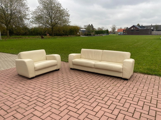 Image 1 of Schönes Echtleder 3 + 1,5 Sitzer Sofa Set