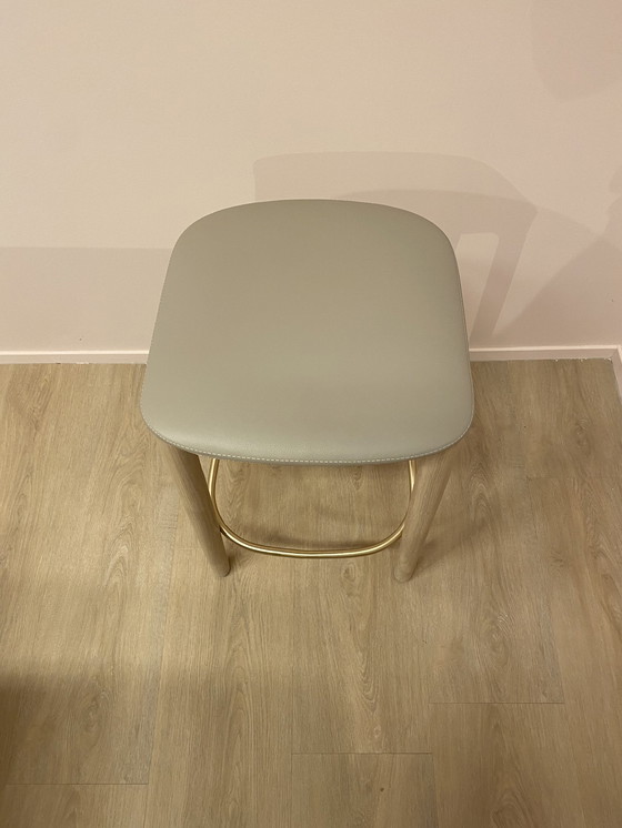 Image 1 of 3X Artisan Neva Barhocker gepolstert Leder Grau