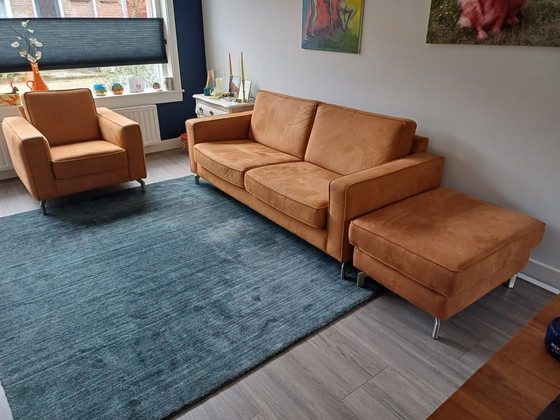 Image 1 of Montel 2,5-sitziges Sofa + Sessel + Fußhocker