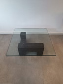 Design Couchtisch mit Marmor und Glas