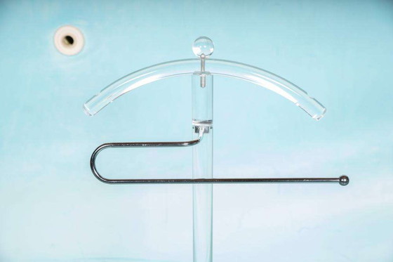 Image 1 of Minimalistischer Dressboy aus Plexiglas, postmoderne Garderobe 80er Jahre