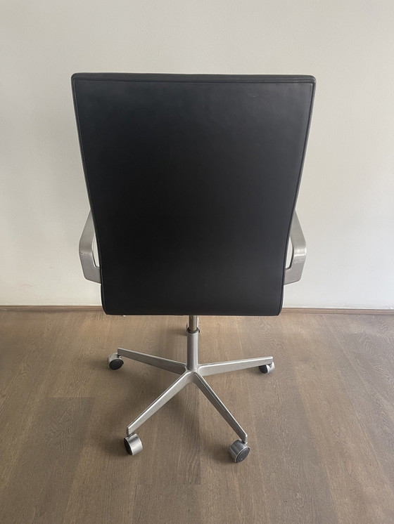 Image 1 of Fritz Hansen Oxford halbhoher Bürostuhl von Arne Jacobsen