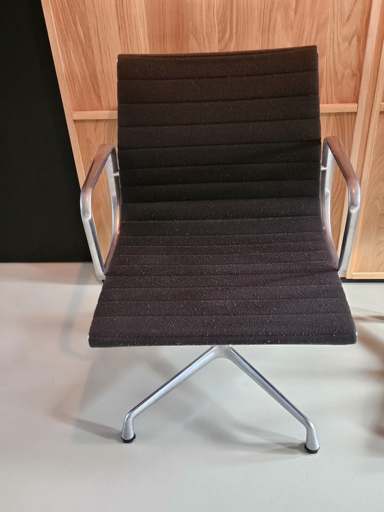 Image 1 of Vitra Eames Ea108