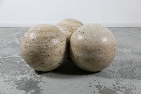 Image 1 of Runder Niedriger Tisch Aus Travertin