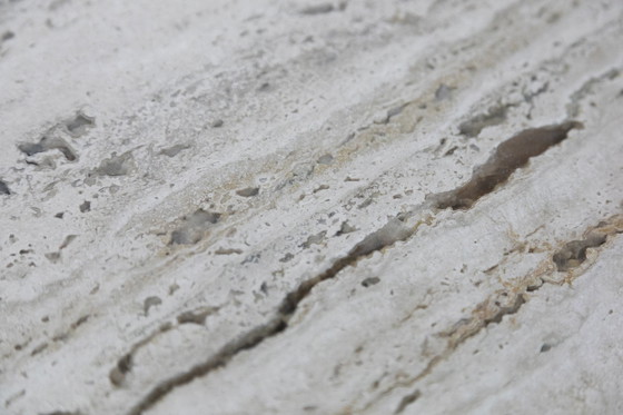 Image 1 of Runder Niedriger Tisch Aus Travertin