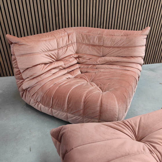 Image 1 of Ligne Roset Togo Fußhocker