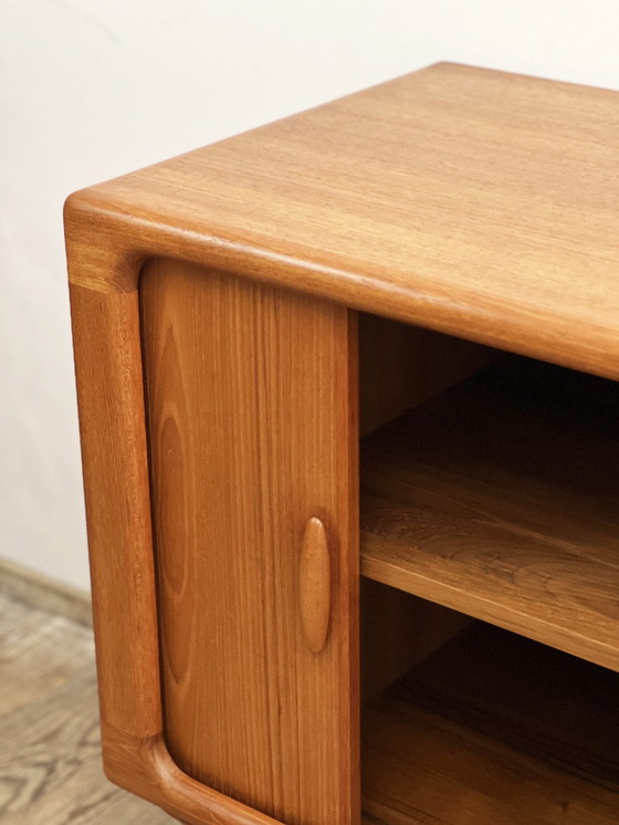 Image 1 of Mid Century Modernes dänisches Teakholz-Sideboard mit Tambour-Türen von Dyrlund, Dänemark