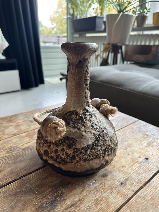 Image 1 of Westdeutschland Vase Lavaglasur braun/beige