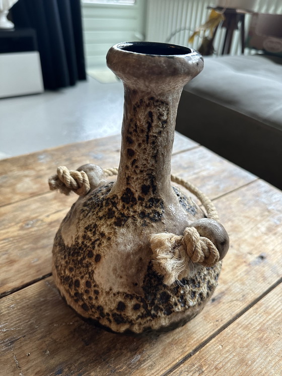 Image 1 of Westdeutschland Vase Lavaglasur braun/beige