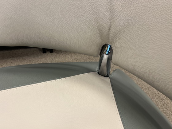 Image 1 of Leolux Pallone Sessel Olivine