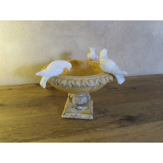 Image 1 of Italienische Vogeltränke aus Alabaster mit 3 Vögeln