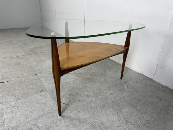 Image 1 of Dreibeiniger italienischer Couchtisch aus der Mid century