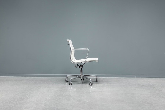 Image 1 of Eames Ea117 Alugroup Bürostuhl